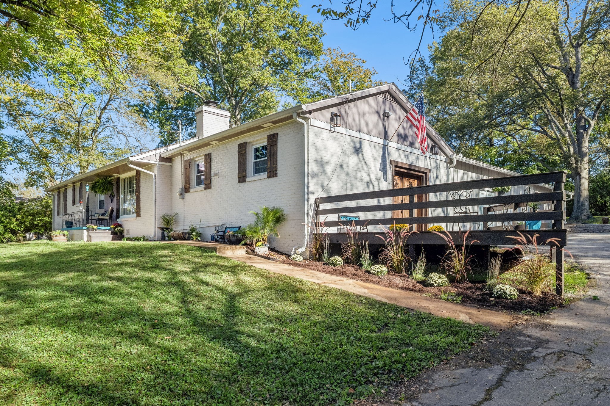207 Beverly Dr