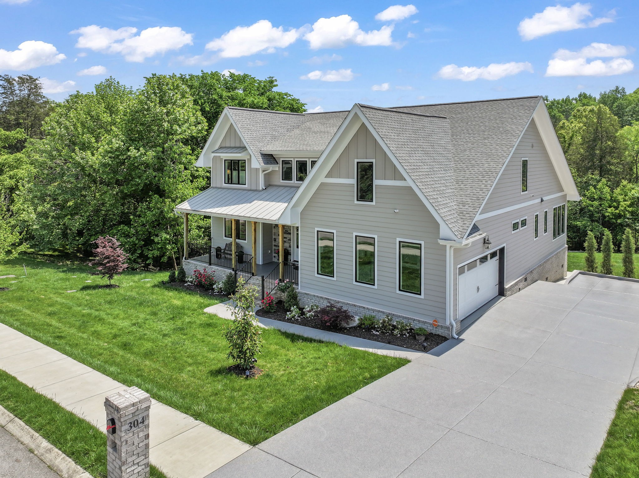 304 Cedar Hollow Ct