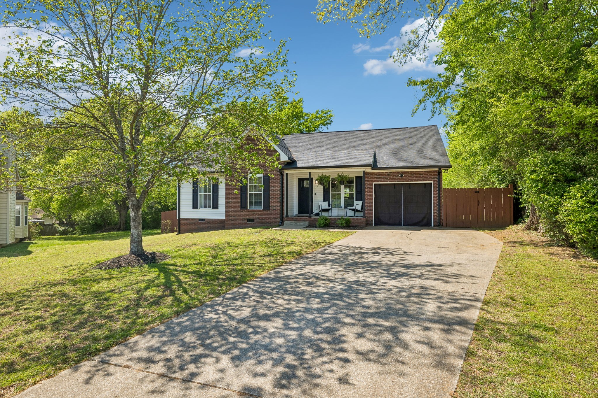 620 Ellis Ct