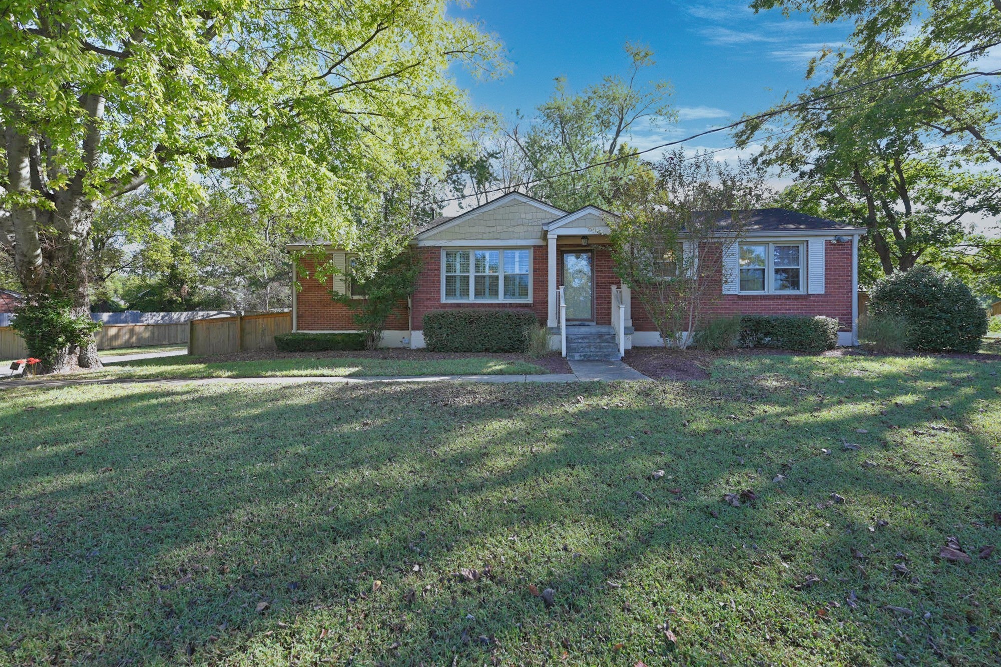 2-bed listing at 4904 Trousdale Dr, Nashville