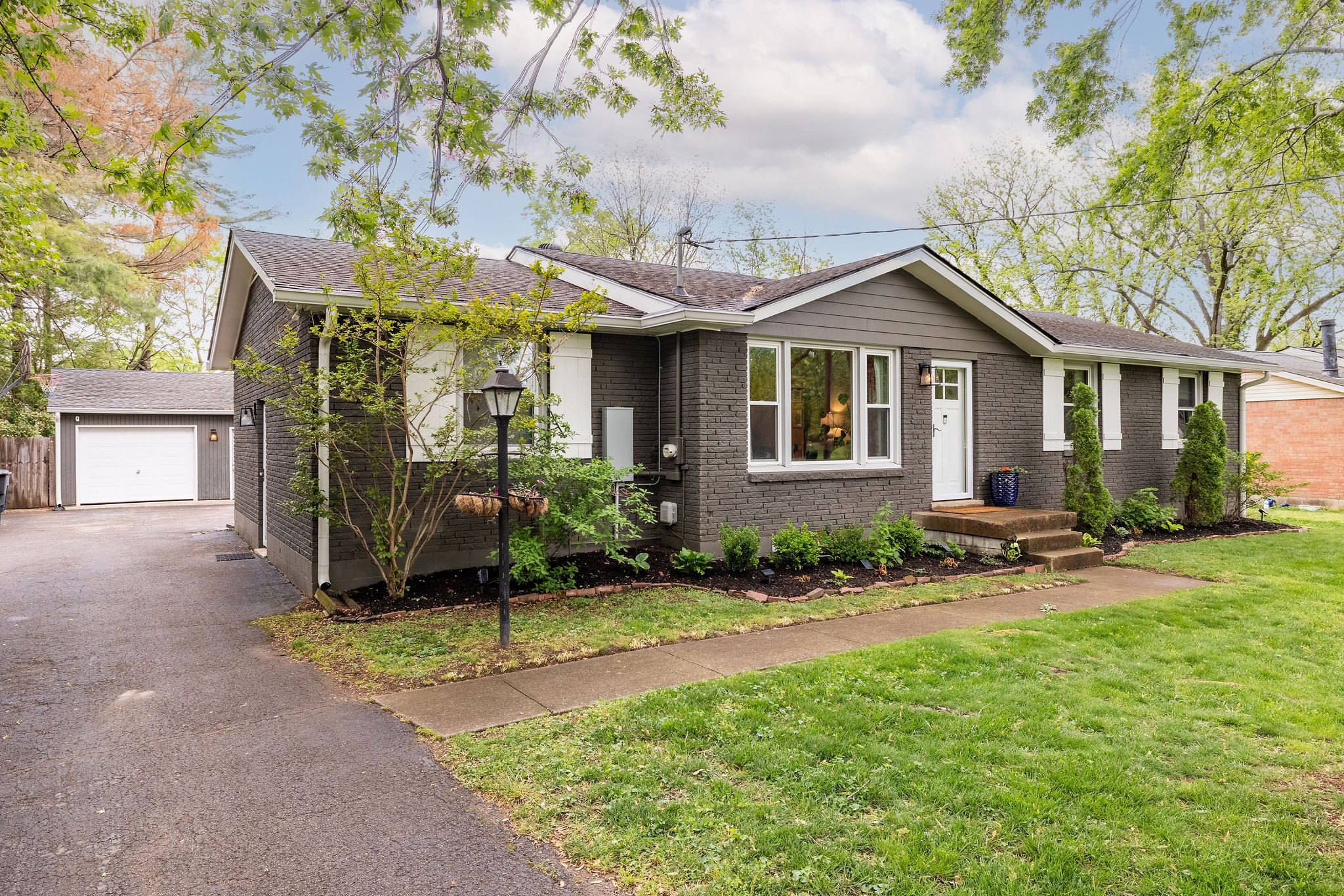 324 Garrett Dr