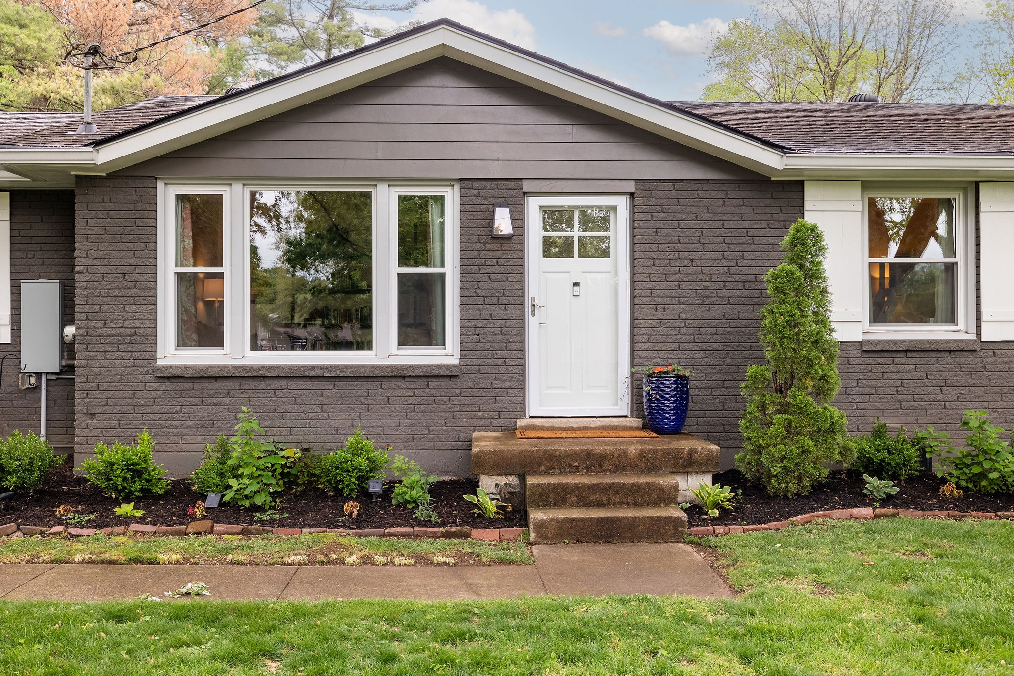 324 Garrett Dr