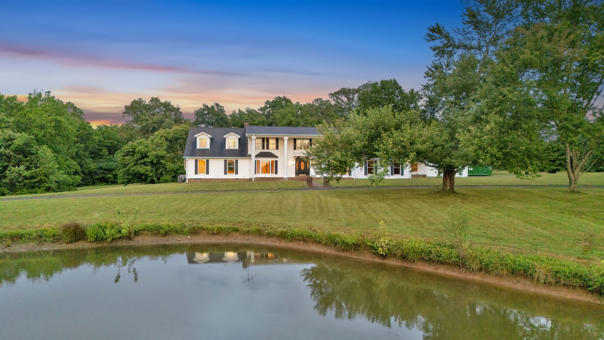 5300 Highway 31 W