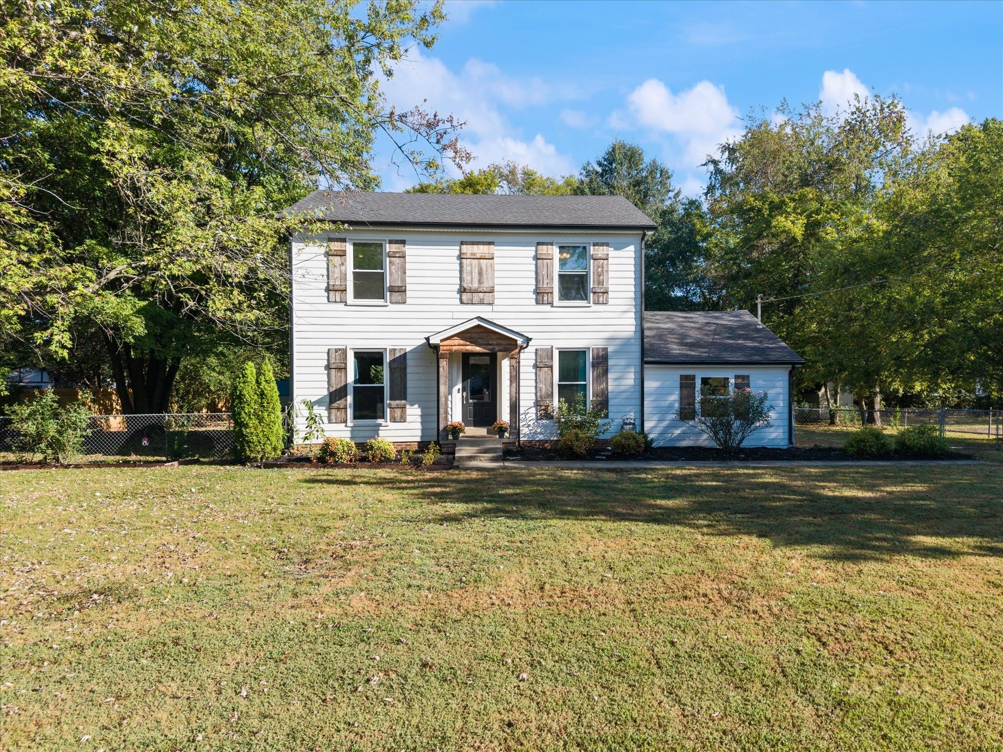 2252 Dominion Dr