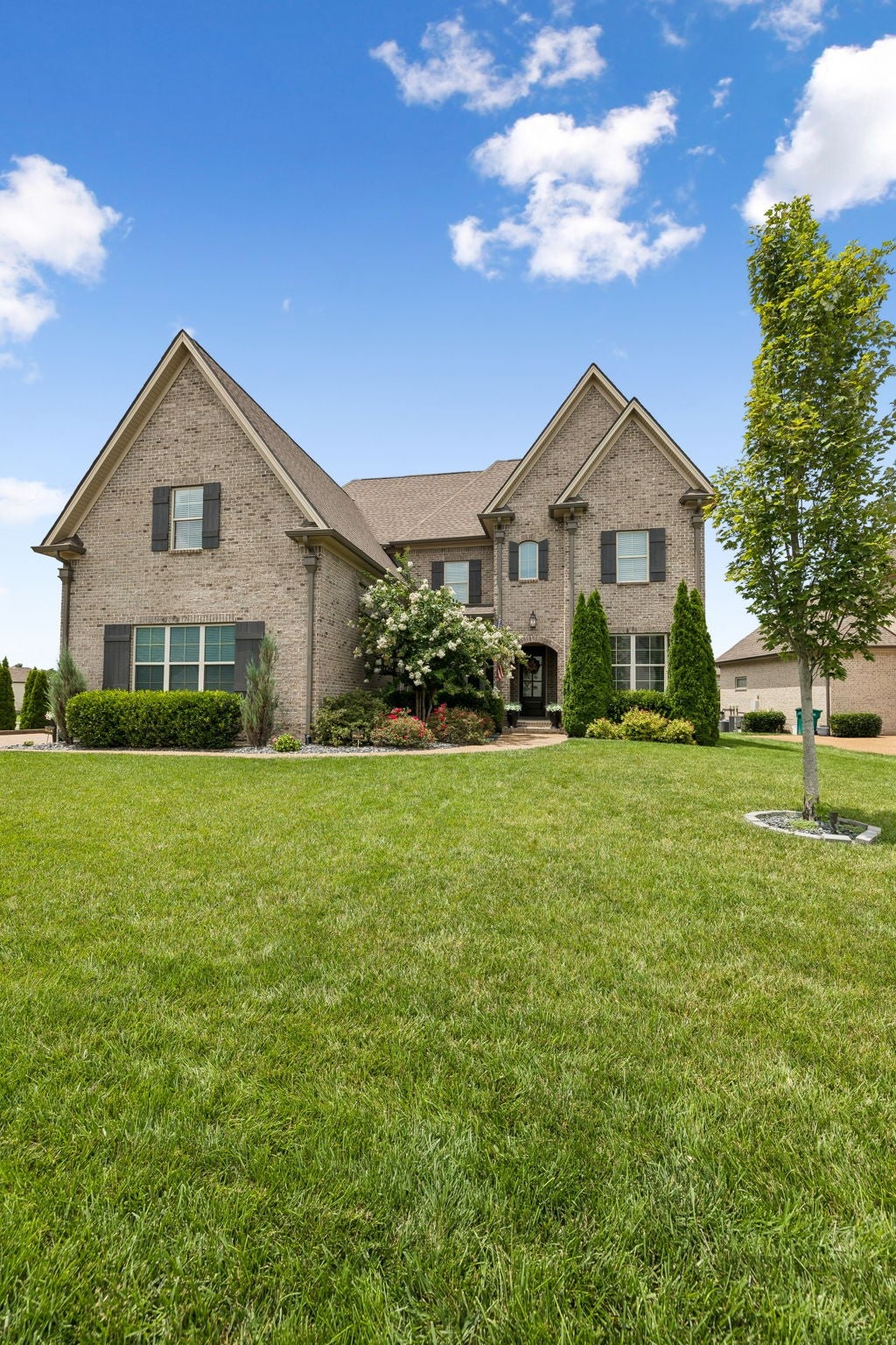 6028 Trout Ln