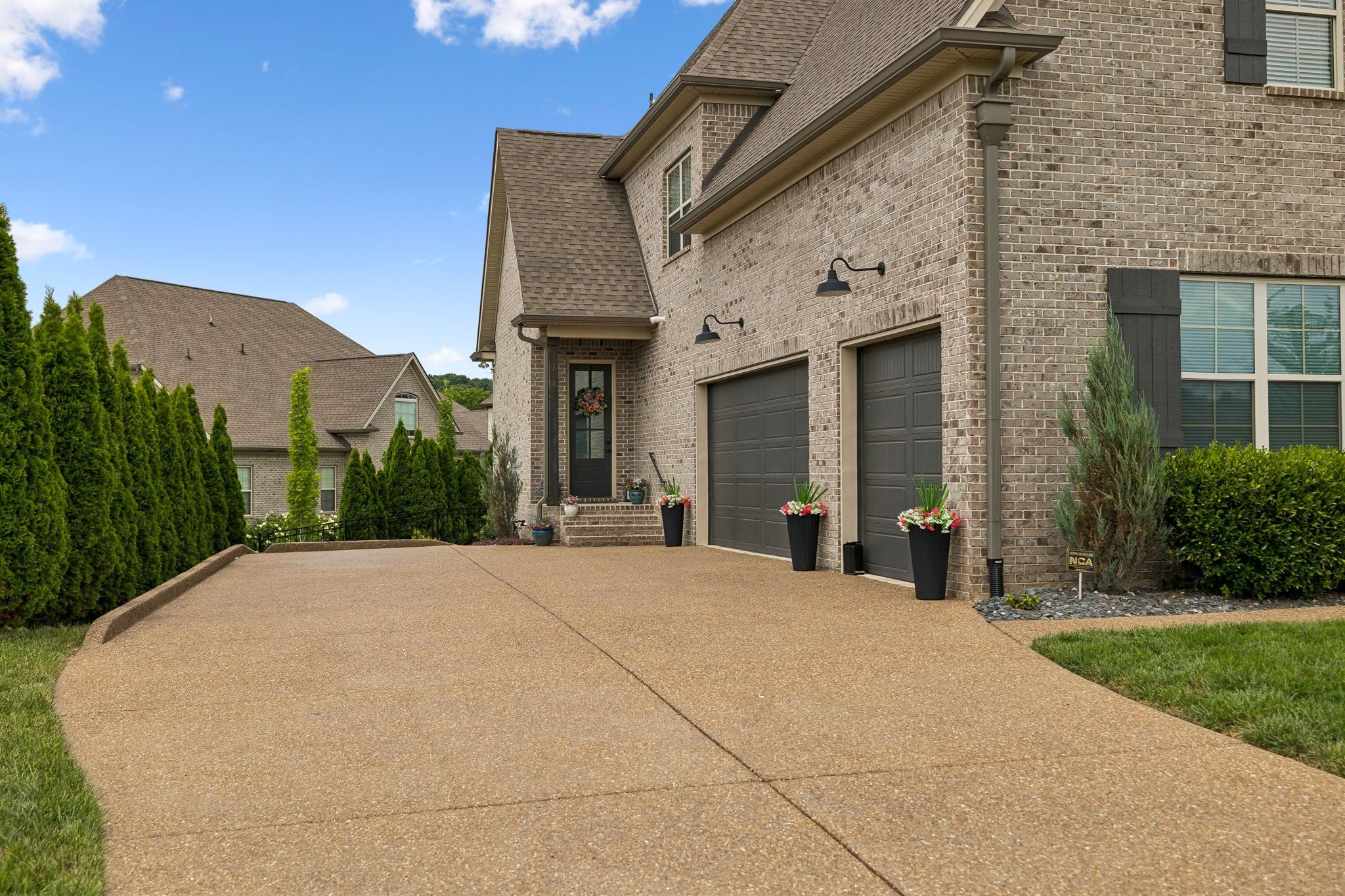 6028 Trout Ln
