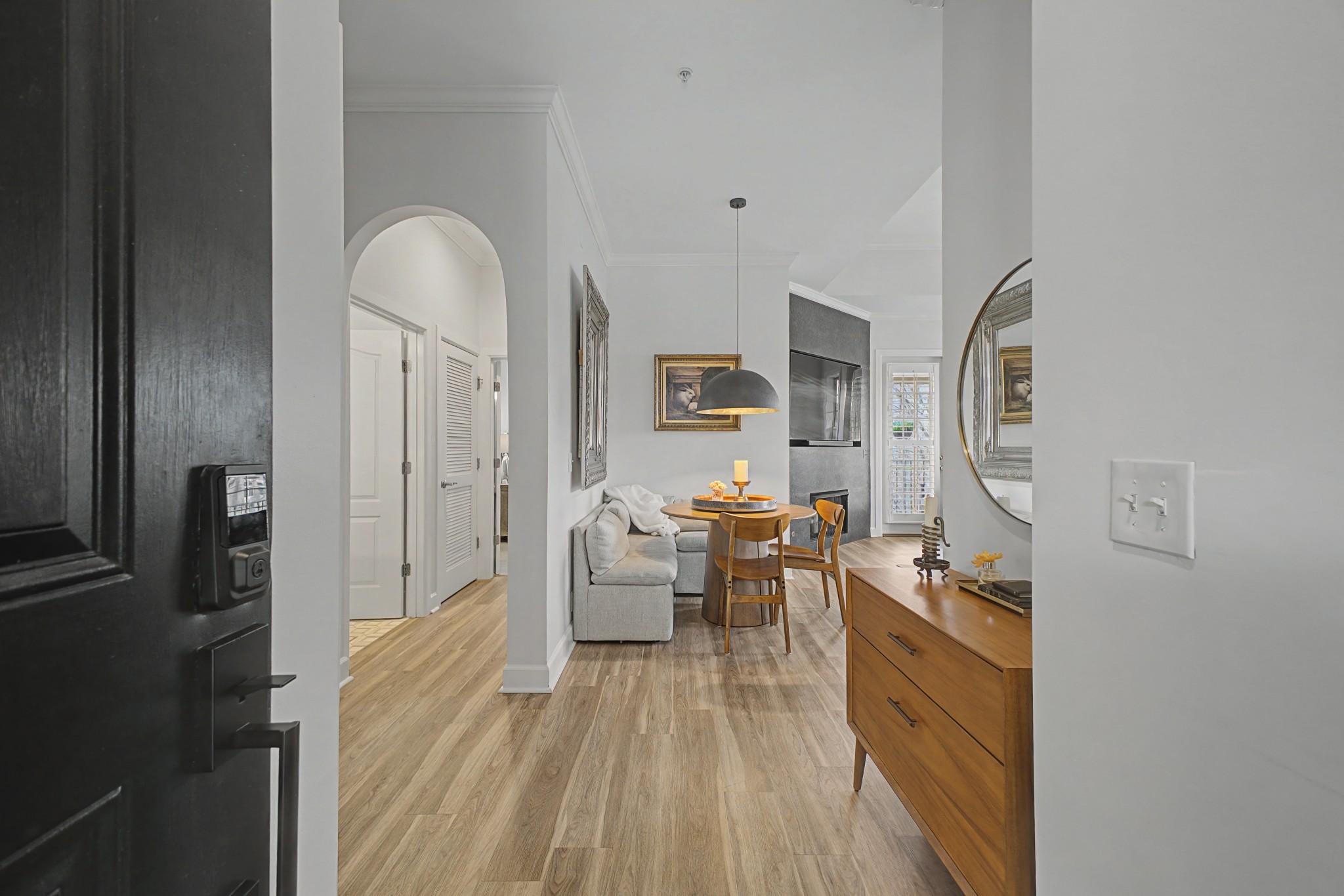 305 Seven Springs Way 403