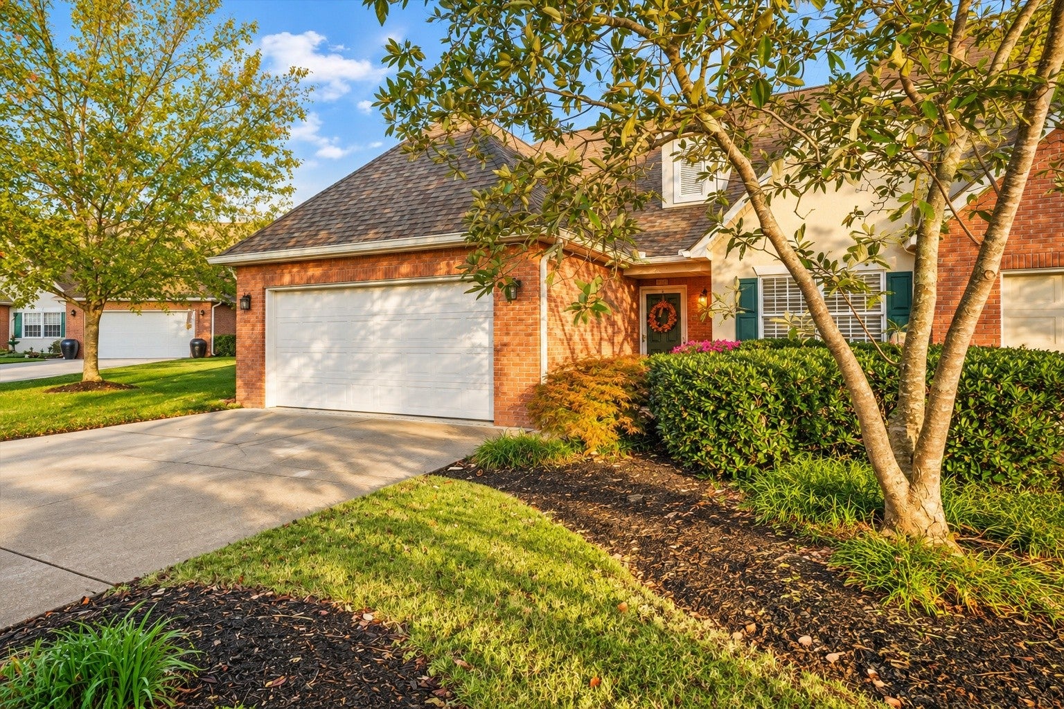 380 Paine Lake Dr