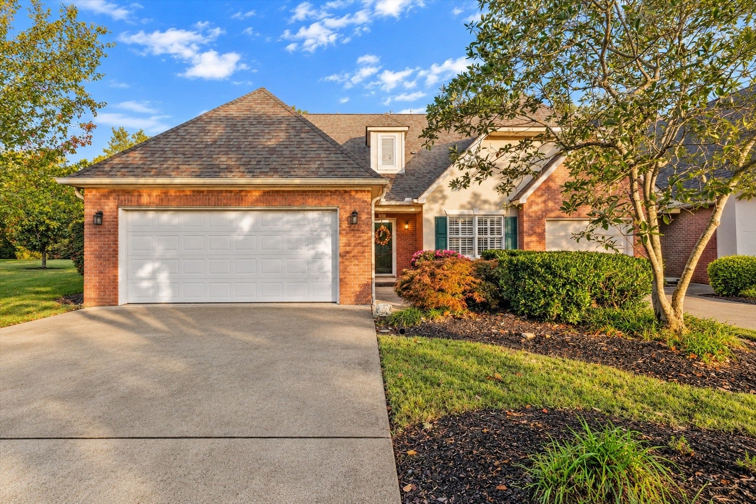 380 Paine Lake Dr
