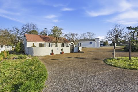 2831 Columbine Pl Nashville TN 37204