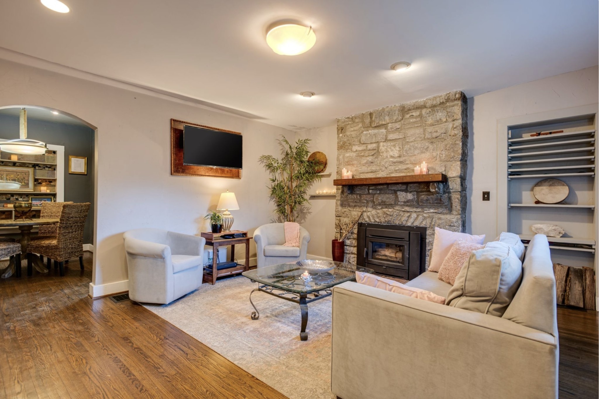 Nashville, Tennessee 37221, United States, 3 Bedrooms Bedrooms, ,2 BathroomsBathrooms,Residential,Active,110037