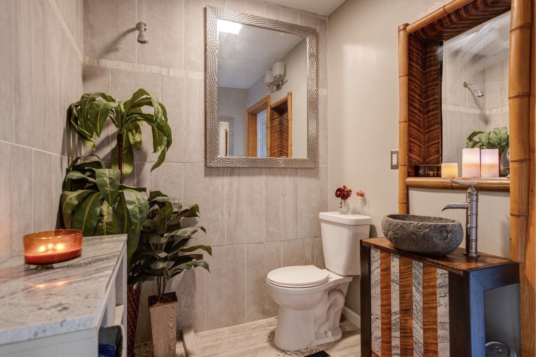 Nashville, Tennessee 37221, United States, 3 Bedrooms Bedrooms, ,2 BathroomsBathrooms,Residential,Active,110037