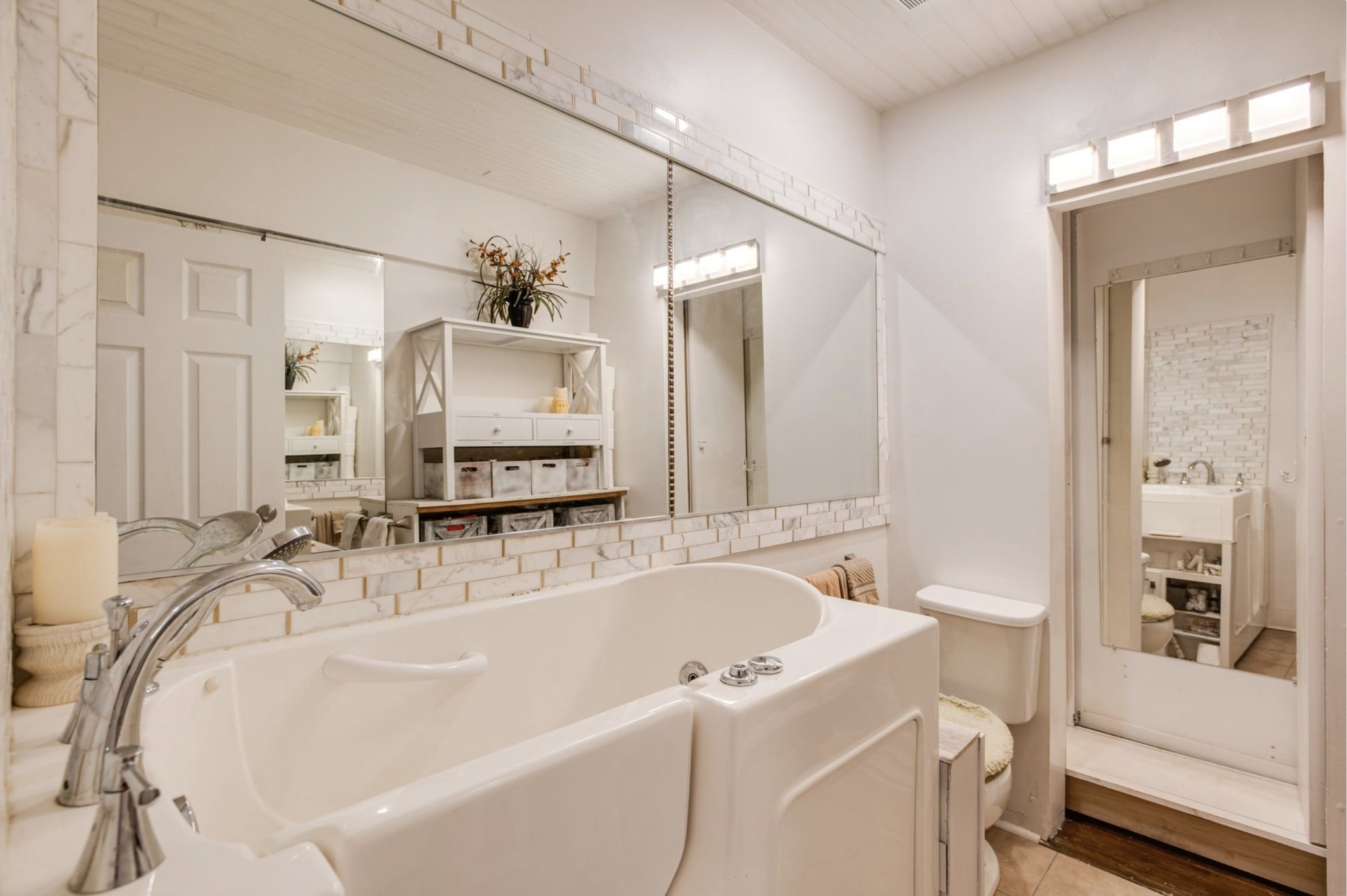 Nashville, Tennessee 37221, United States, 3 Bedrooms Bedrooms, ,2 BathroomsBathrooms,Residential,Active,110037