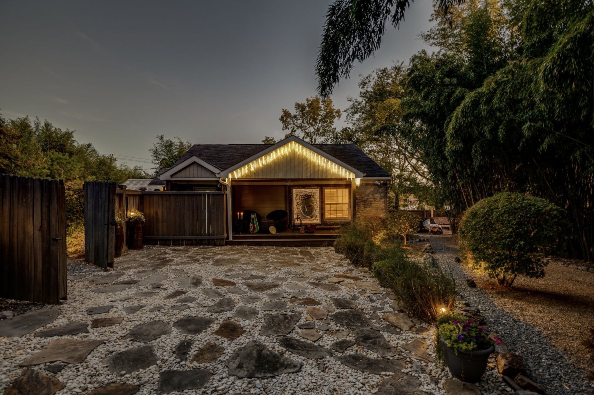 Nashville, Tennessee 37221, United States, 3 Bedrooms Bedrooms, ,2 BathroomsBathrooms,Residential,Active,110037