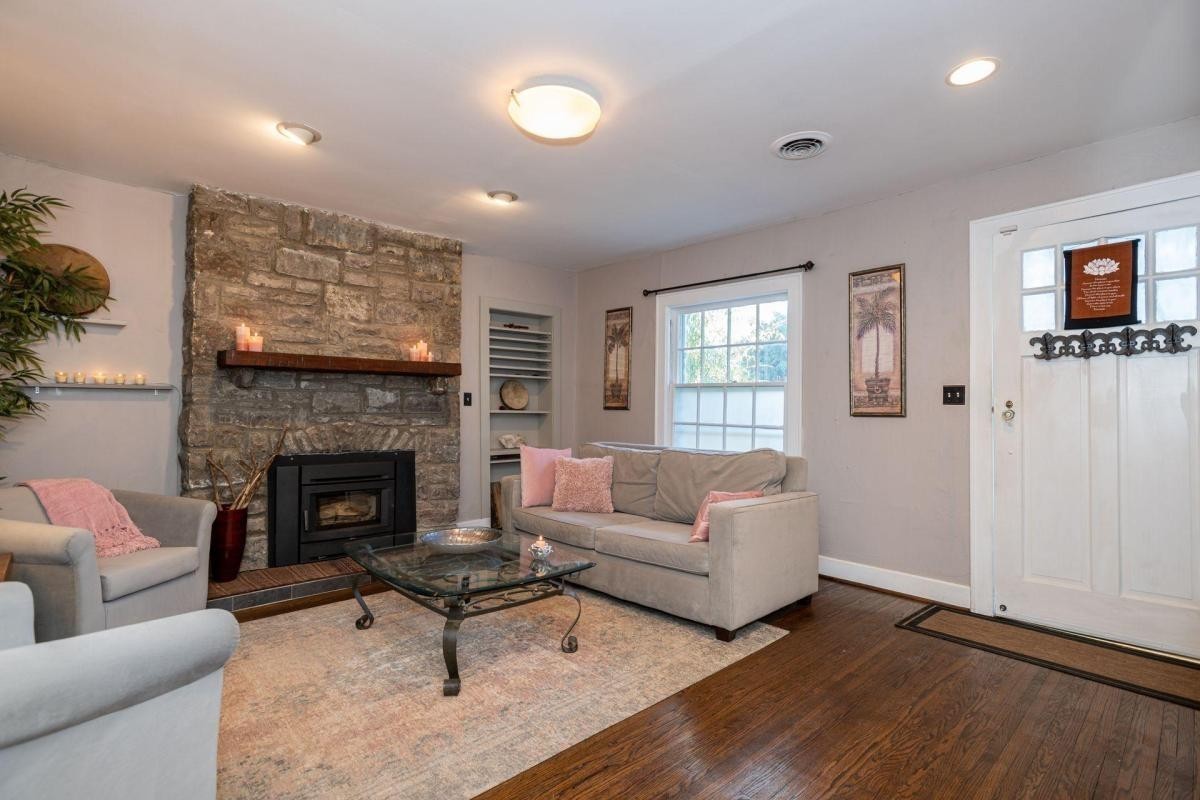 Nashville, Tennessee 37221, United States, 3 Bedrooms Bedrooms, ,2 BathroomsBathrooms,Residential,Active,110037