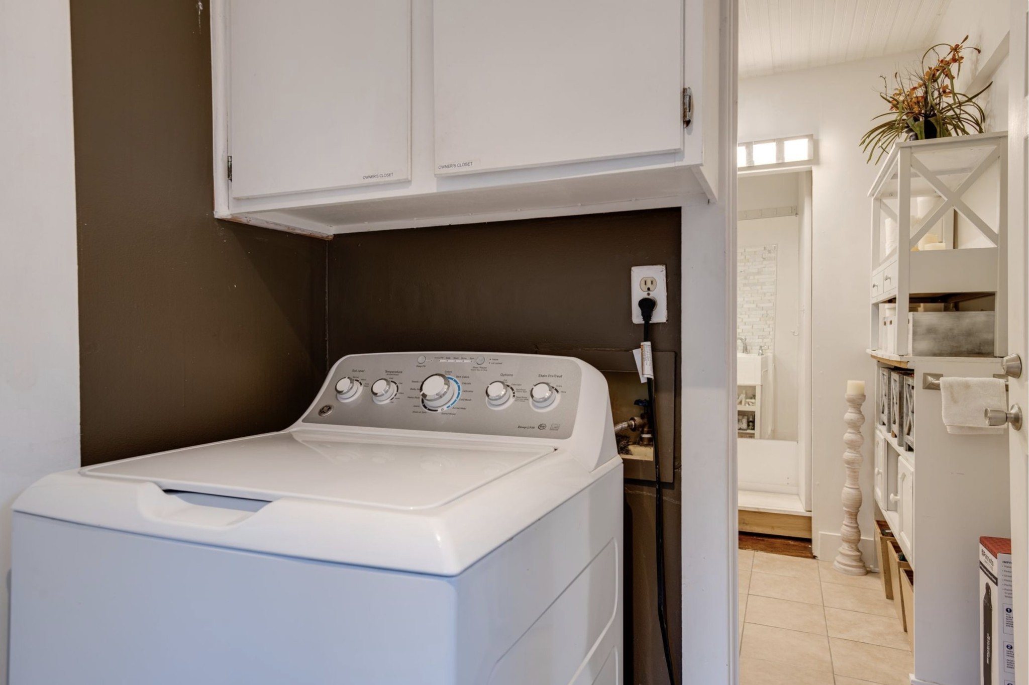 Nashville, Tennessee 37221, United States, 3 Bedrooms Bedrooms, ,2 BathroomsBathrooms,Residential,Active,110037