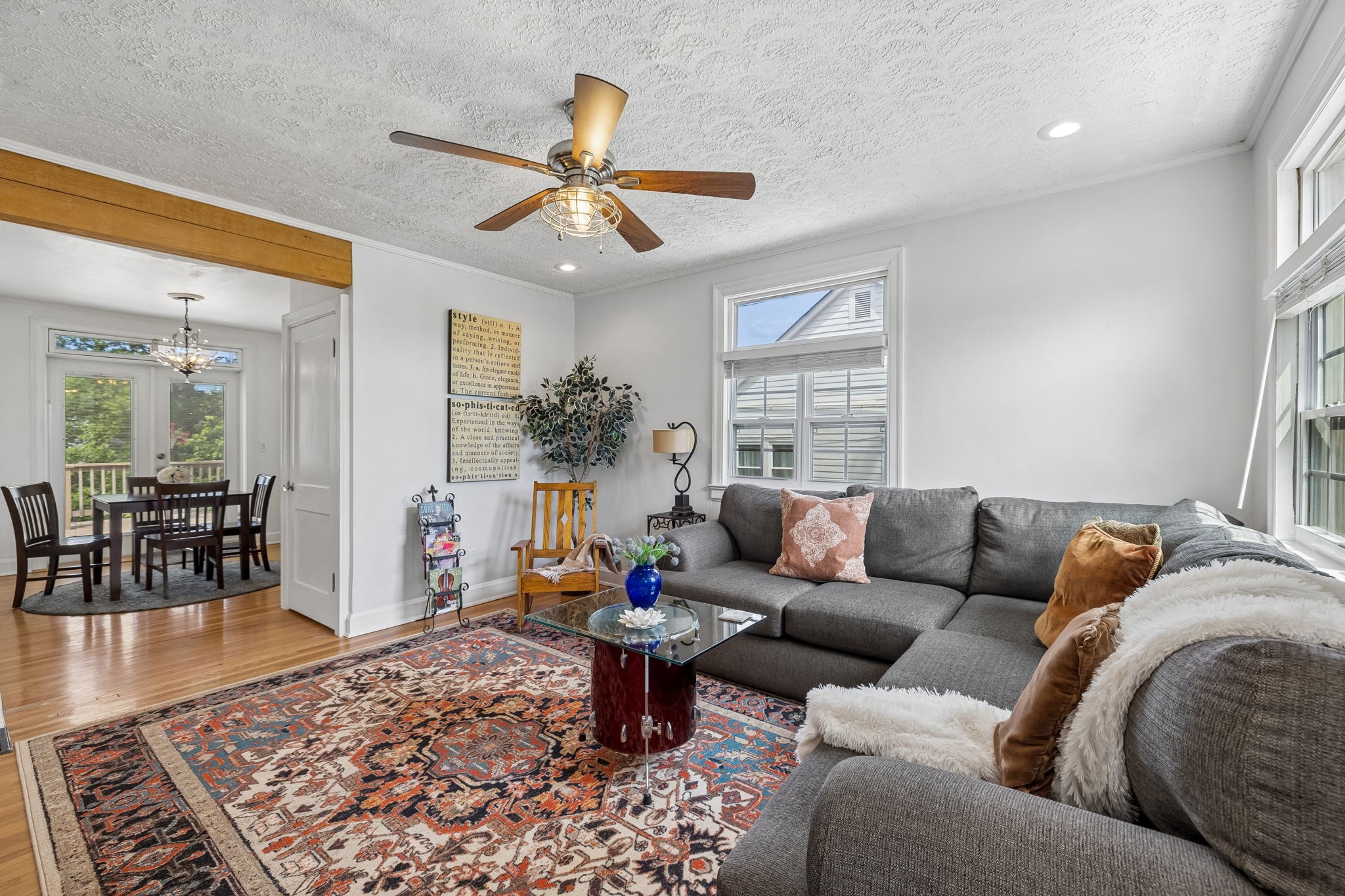 807 Fairwin Ave