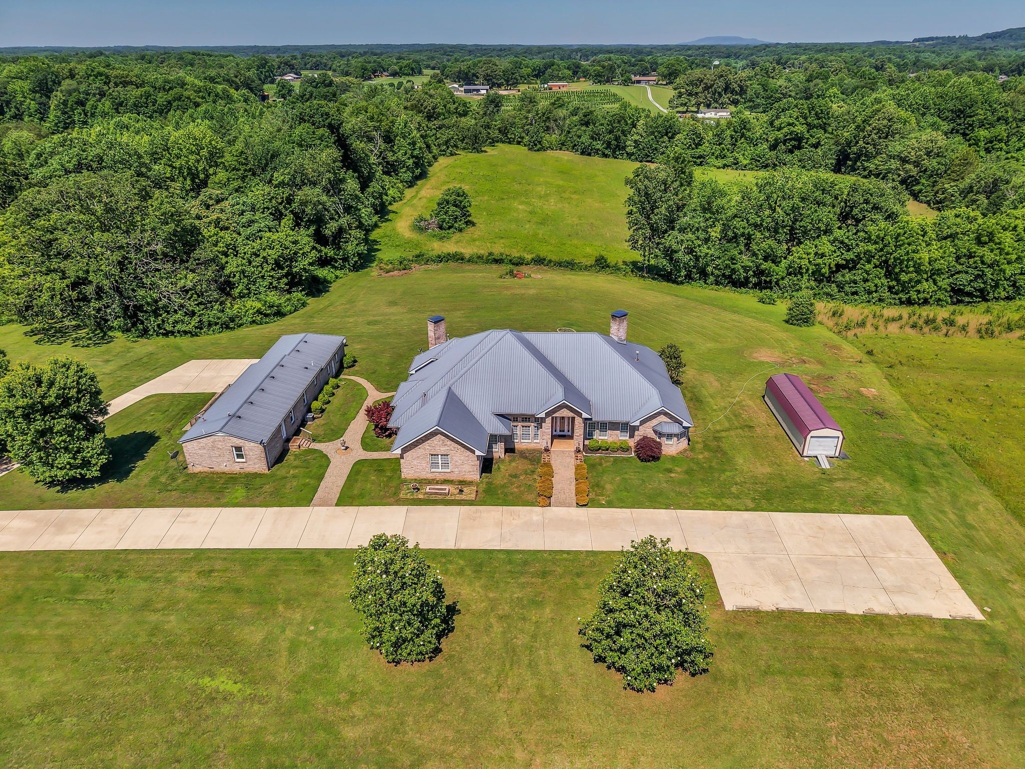 555 Randall Hitchcock Rd