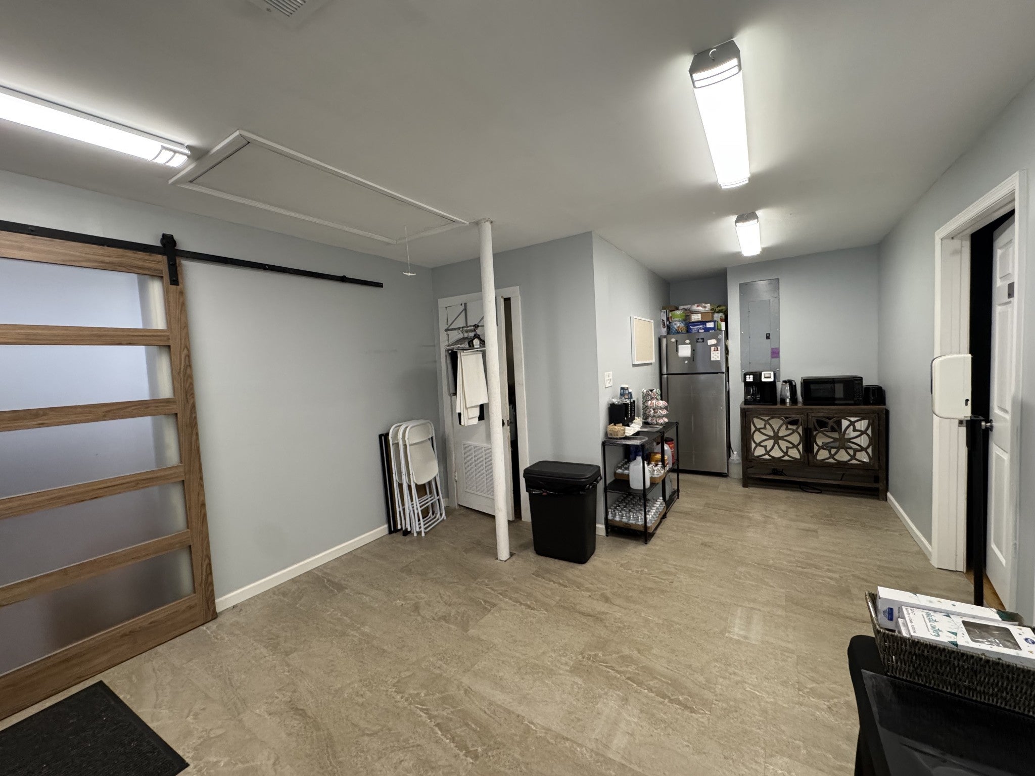 806 Meadowlark Ln