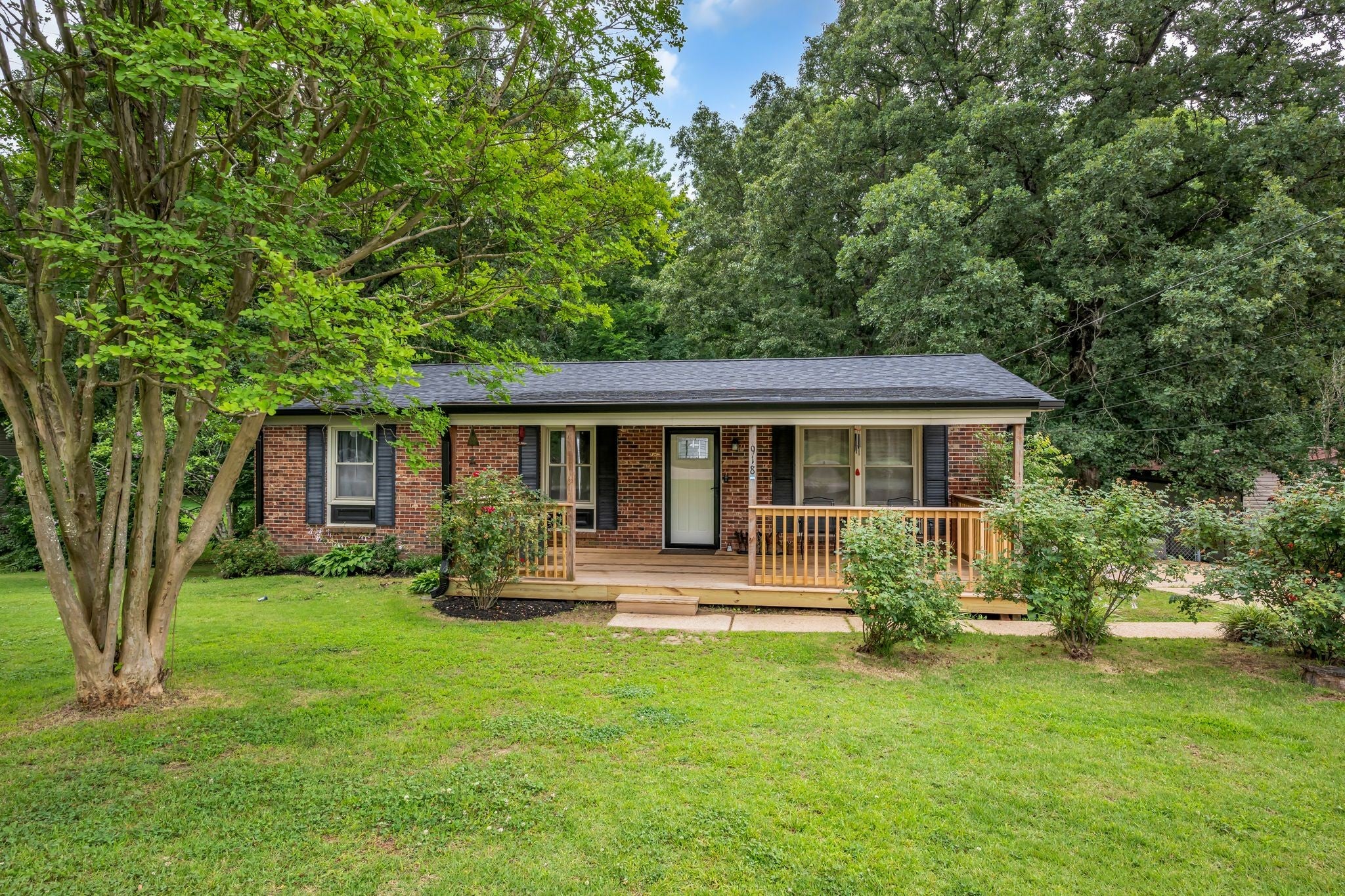918 Cherokee Dr