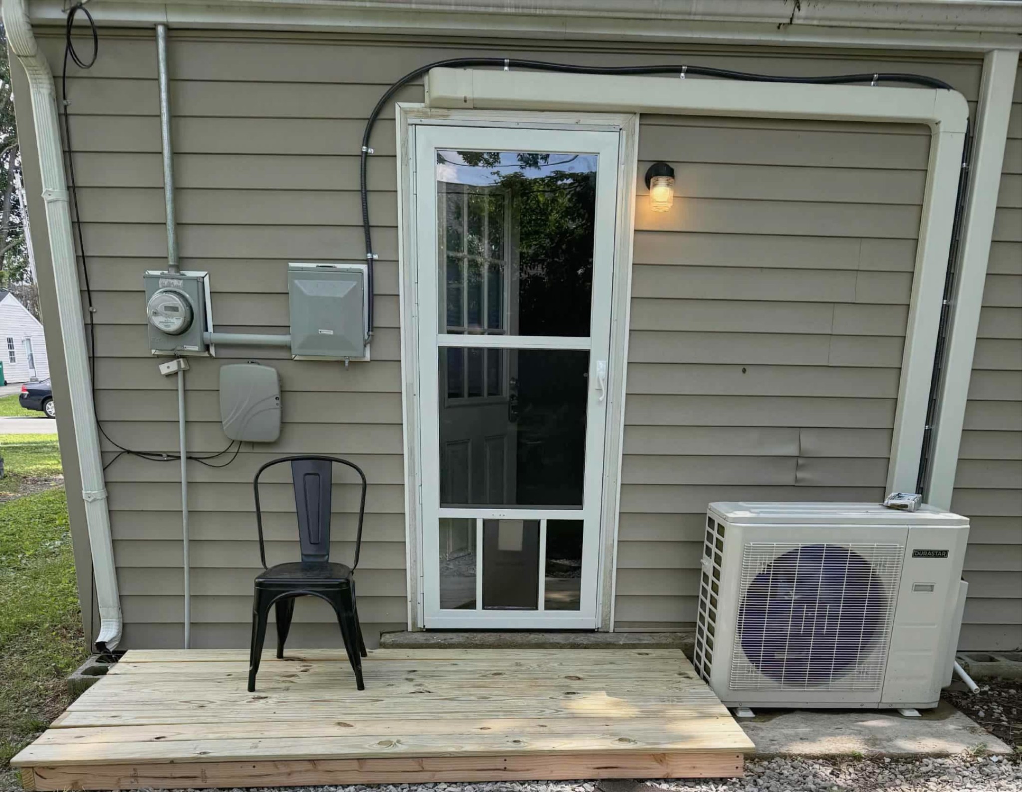 Clarksville, Tennessee 37042, United States, 2 Bedrooms Bedrooms, ,1 BathroomBathrooms,Residential,Active,230863