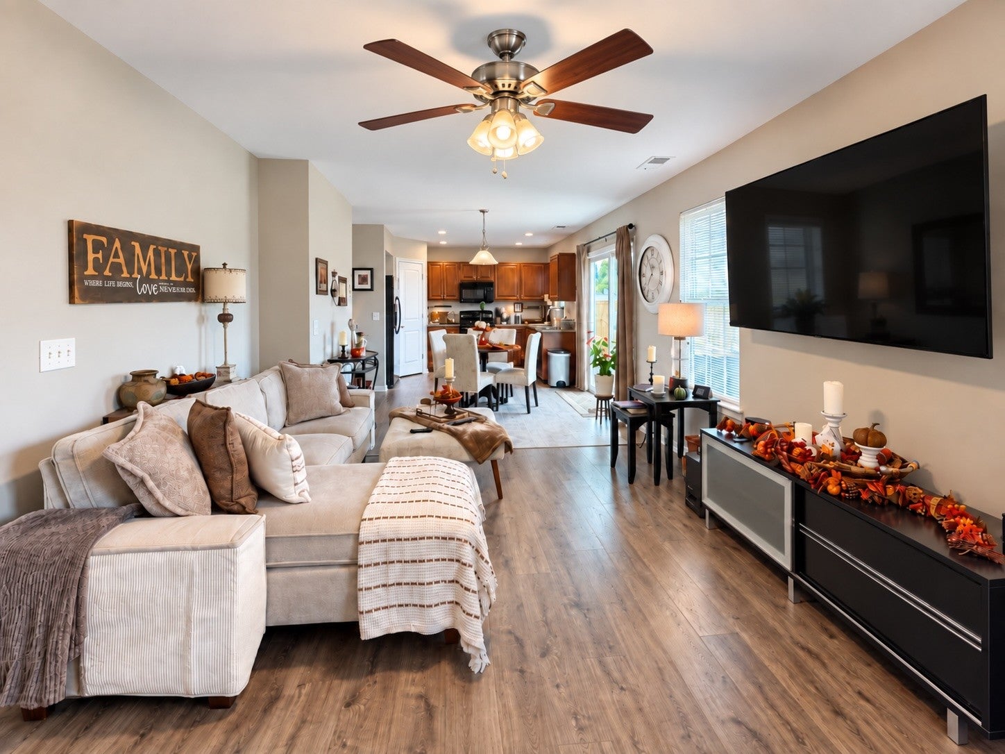 1268 Scarcroft Ln