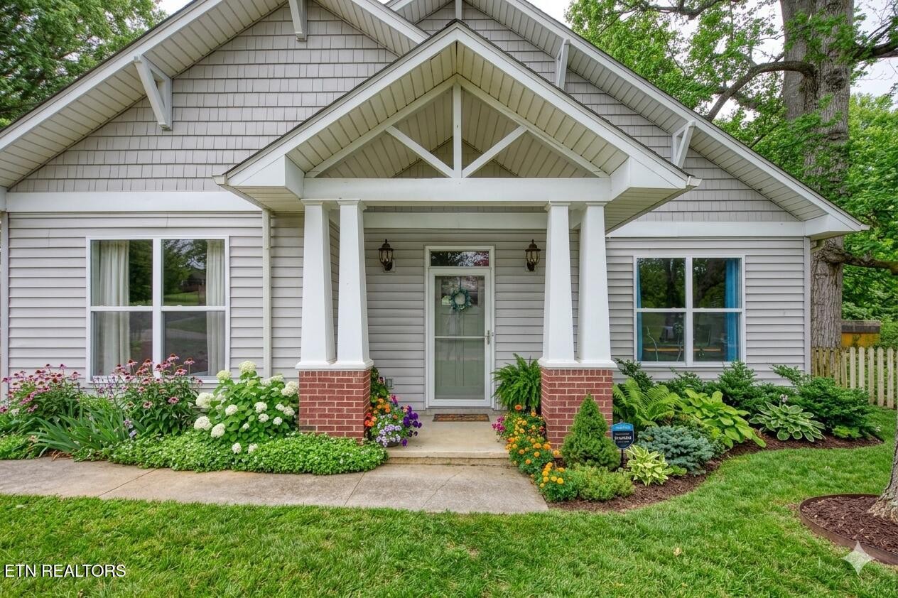 141 Northwestern Ave