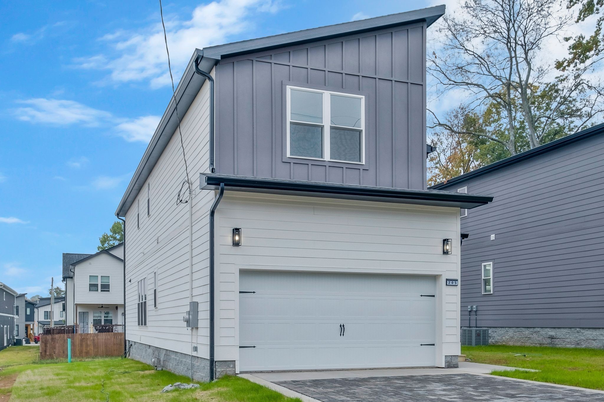 205 Paragon Mills Rd