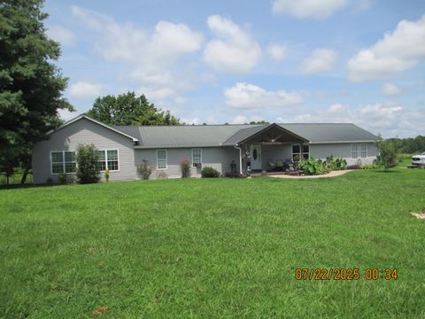 95 Fescue Ln Lafayette TN 37083