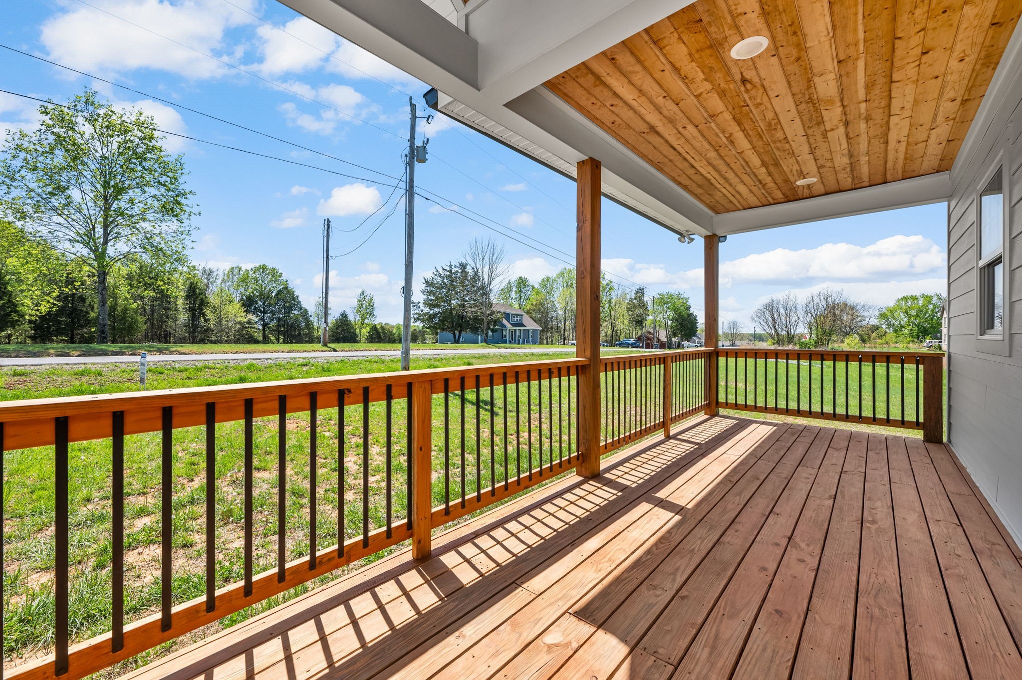 125 E Carter Rd
