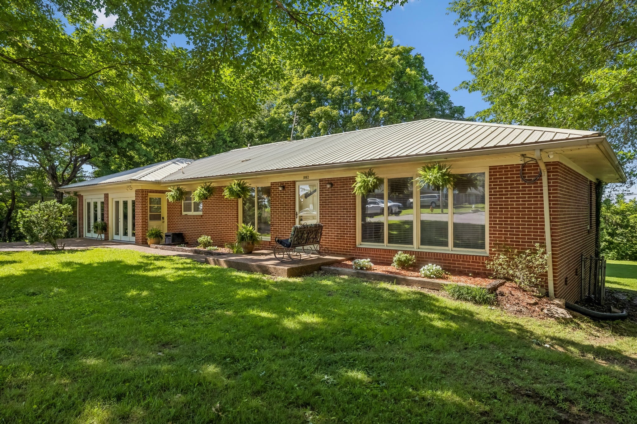 1082 Rolling Fields Cir