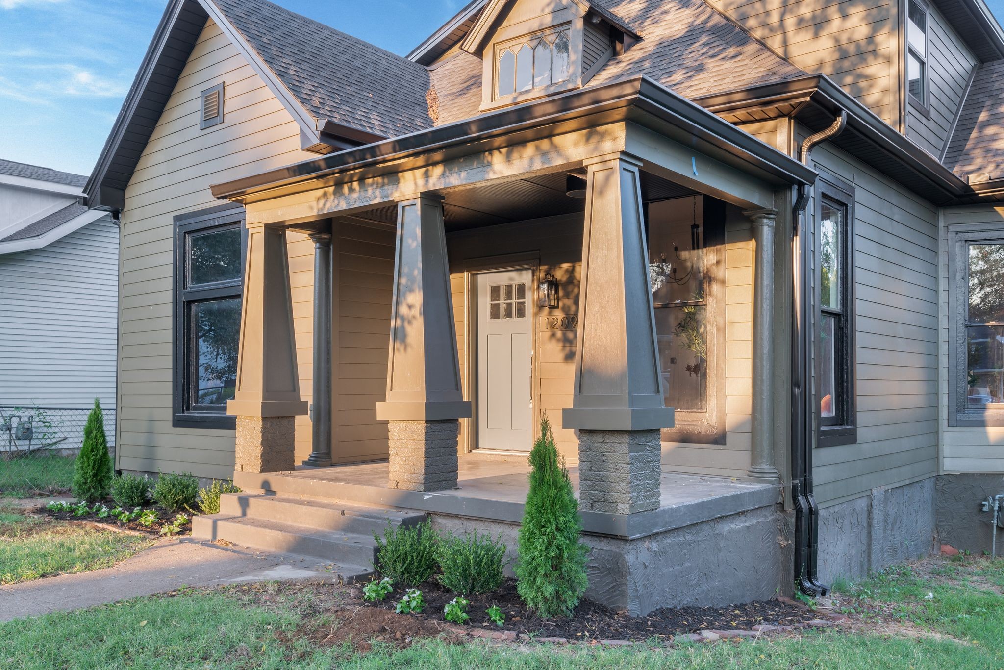 1209 Joseph Ave