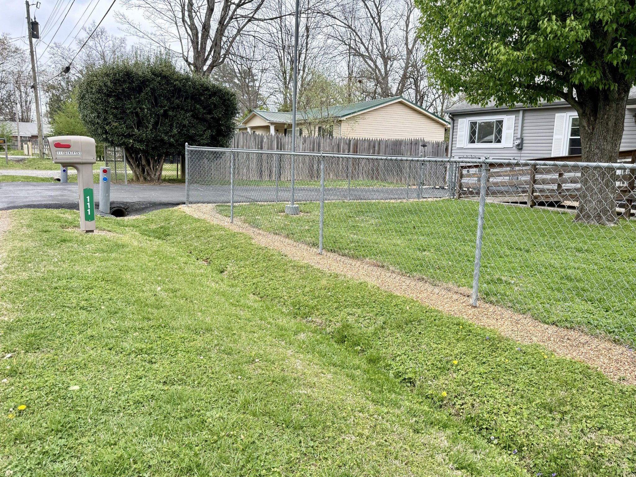 111 Gentry St