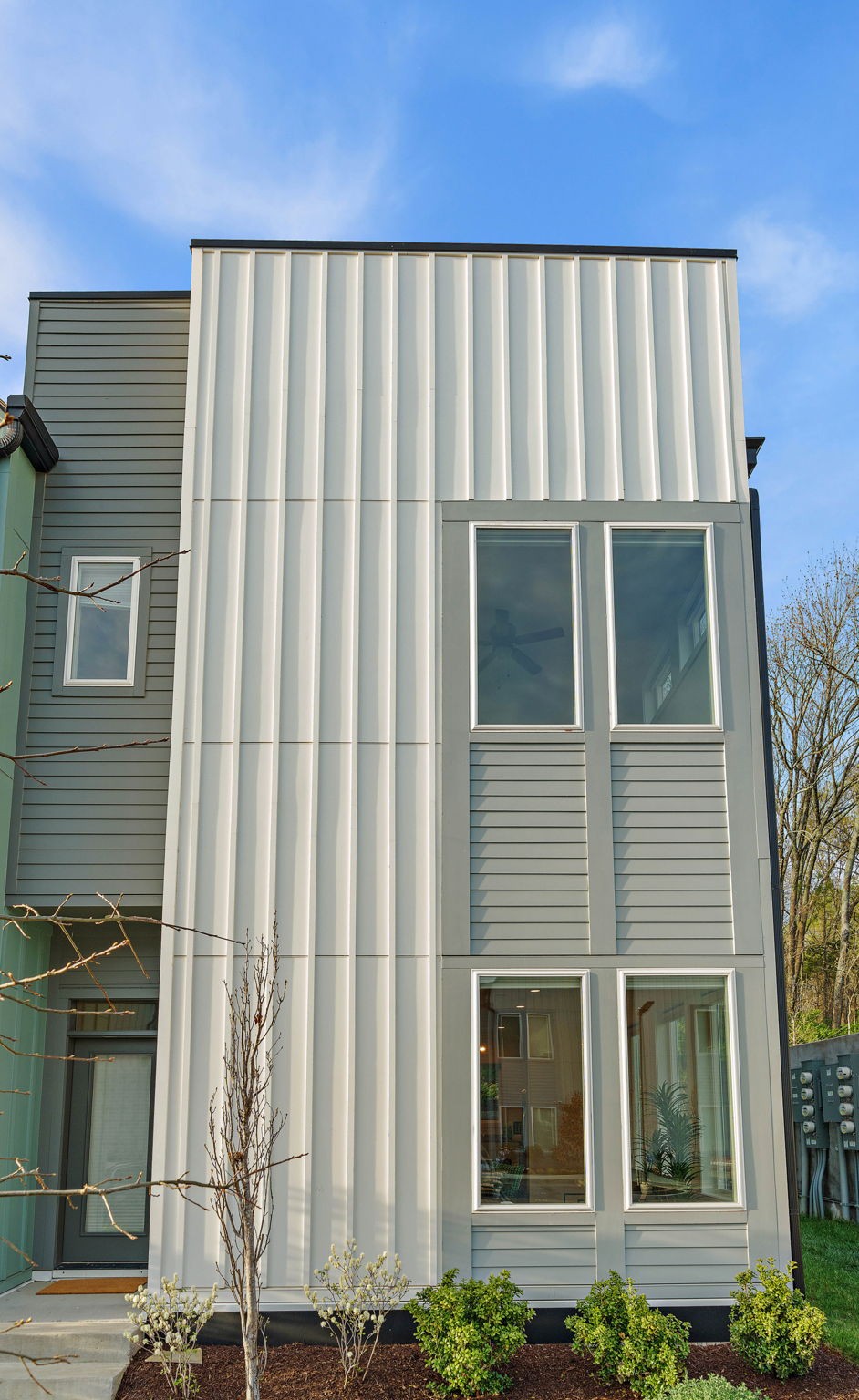 1522 Yarra St