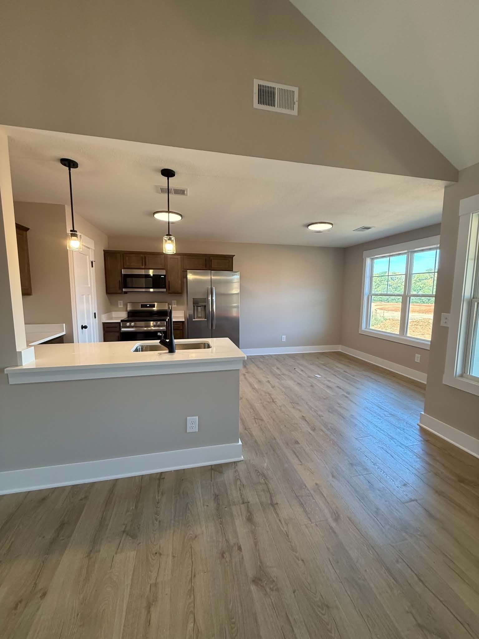 322 Cardinal Creek
