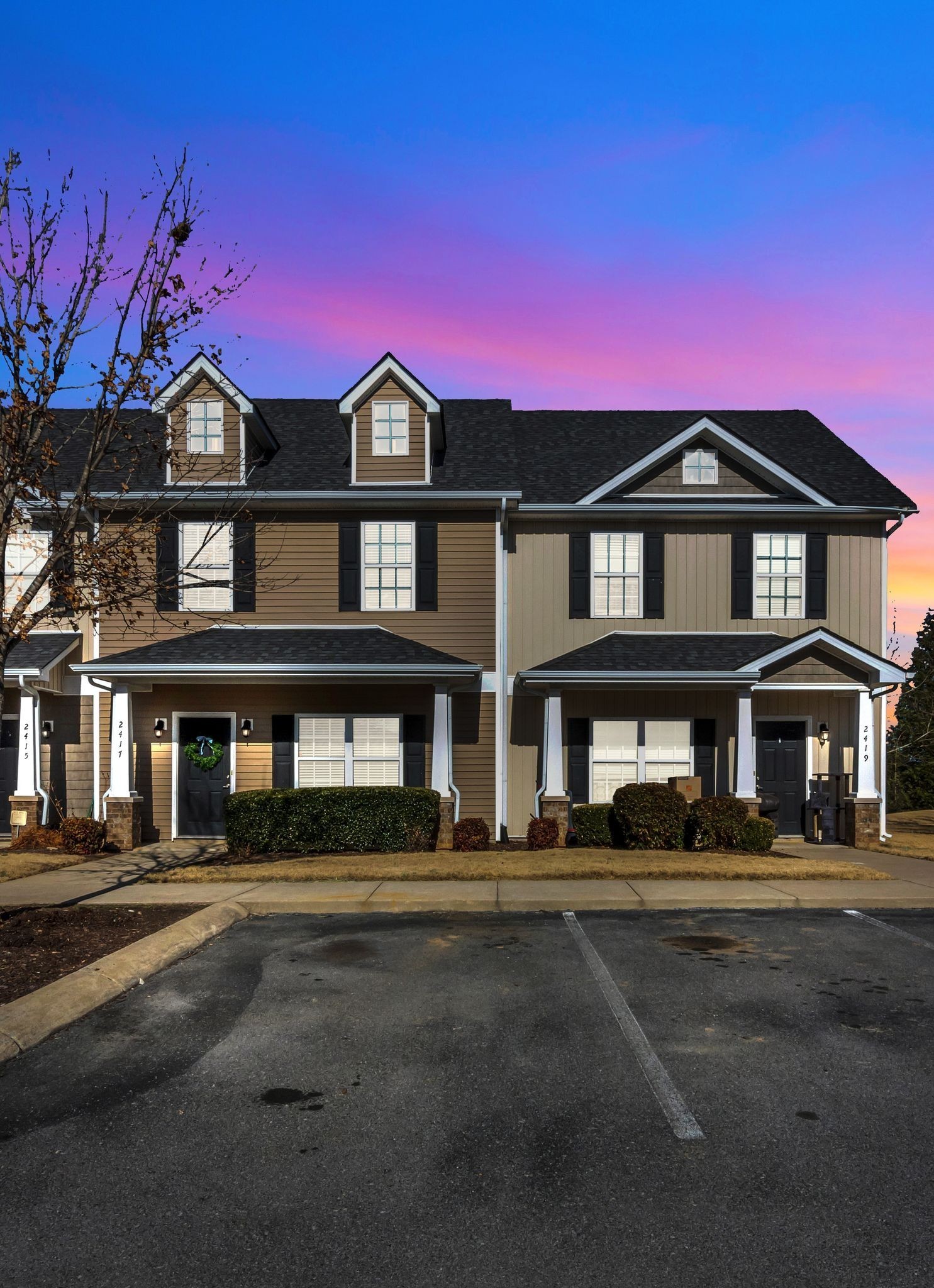 2417 New Holland Cir