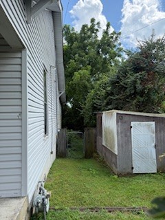 1403 Paris Ave