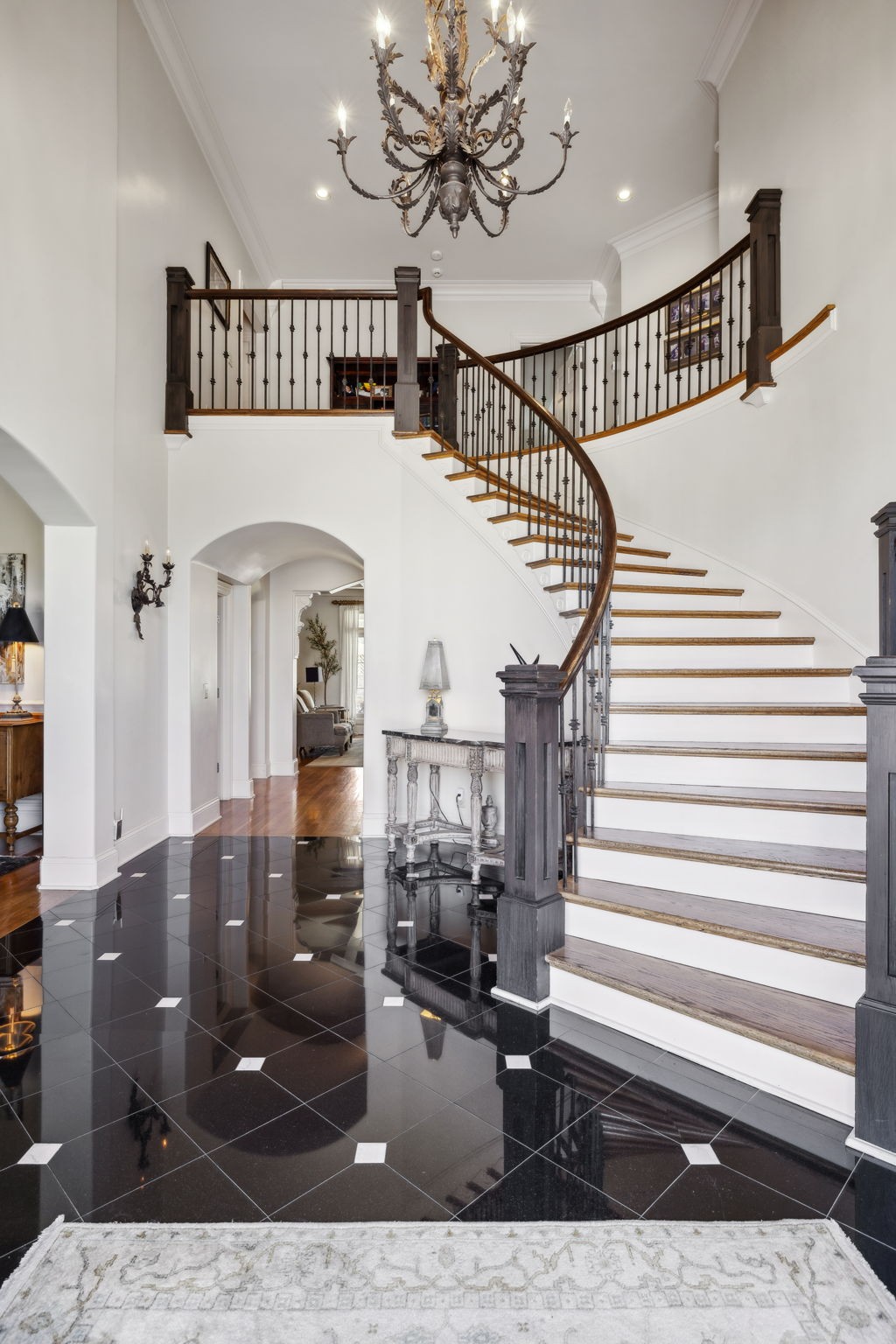 504 Lake Valley Ct