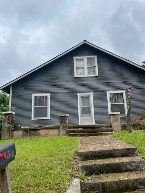 220 Lafayette Ave