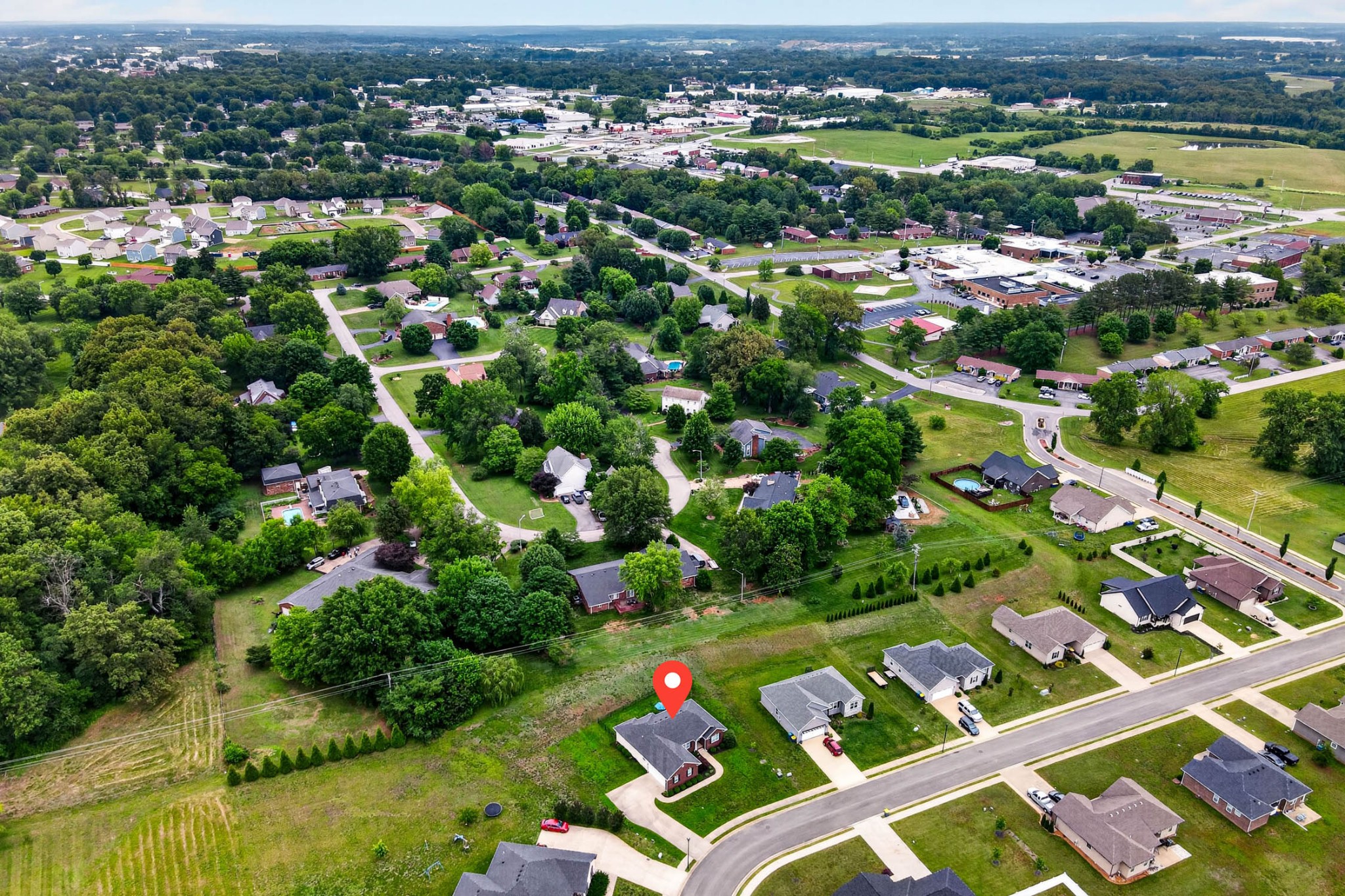 210 Claiborne Cir - Photo 4