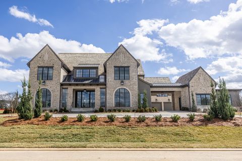 1518 Lurah Ln Franklin TN 37064