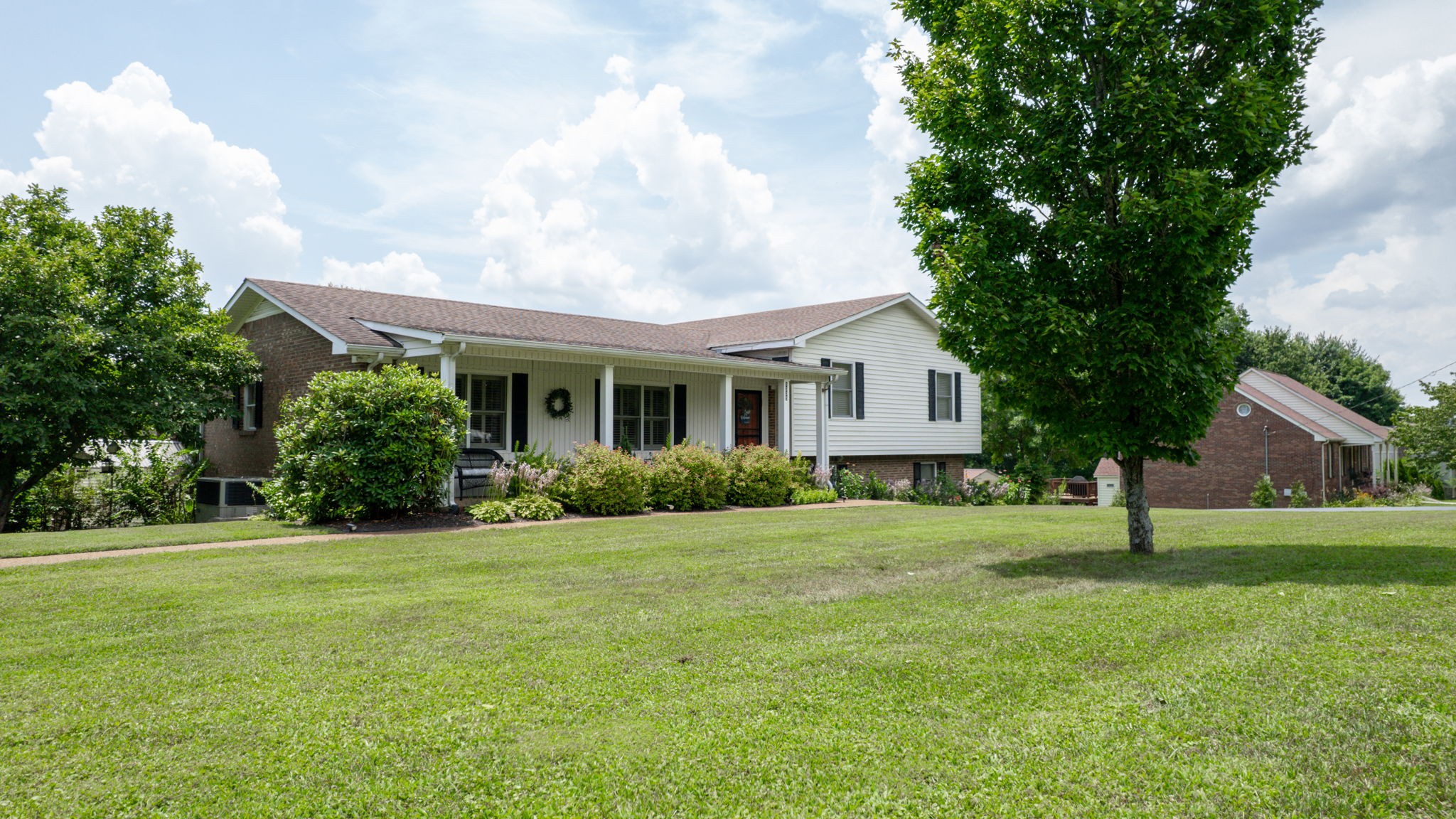 1335 Chippendale Cir