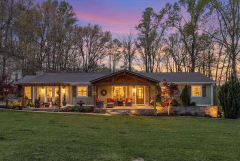 739 Lakeview St Estill Springs TN 37330