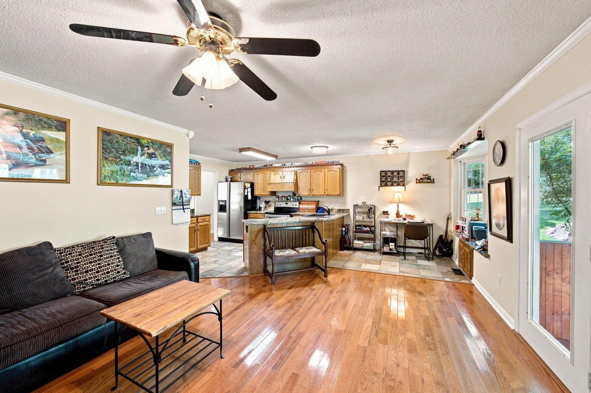 202 Ashlin Woods Dr NE