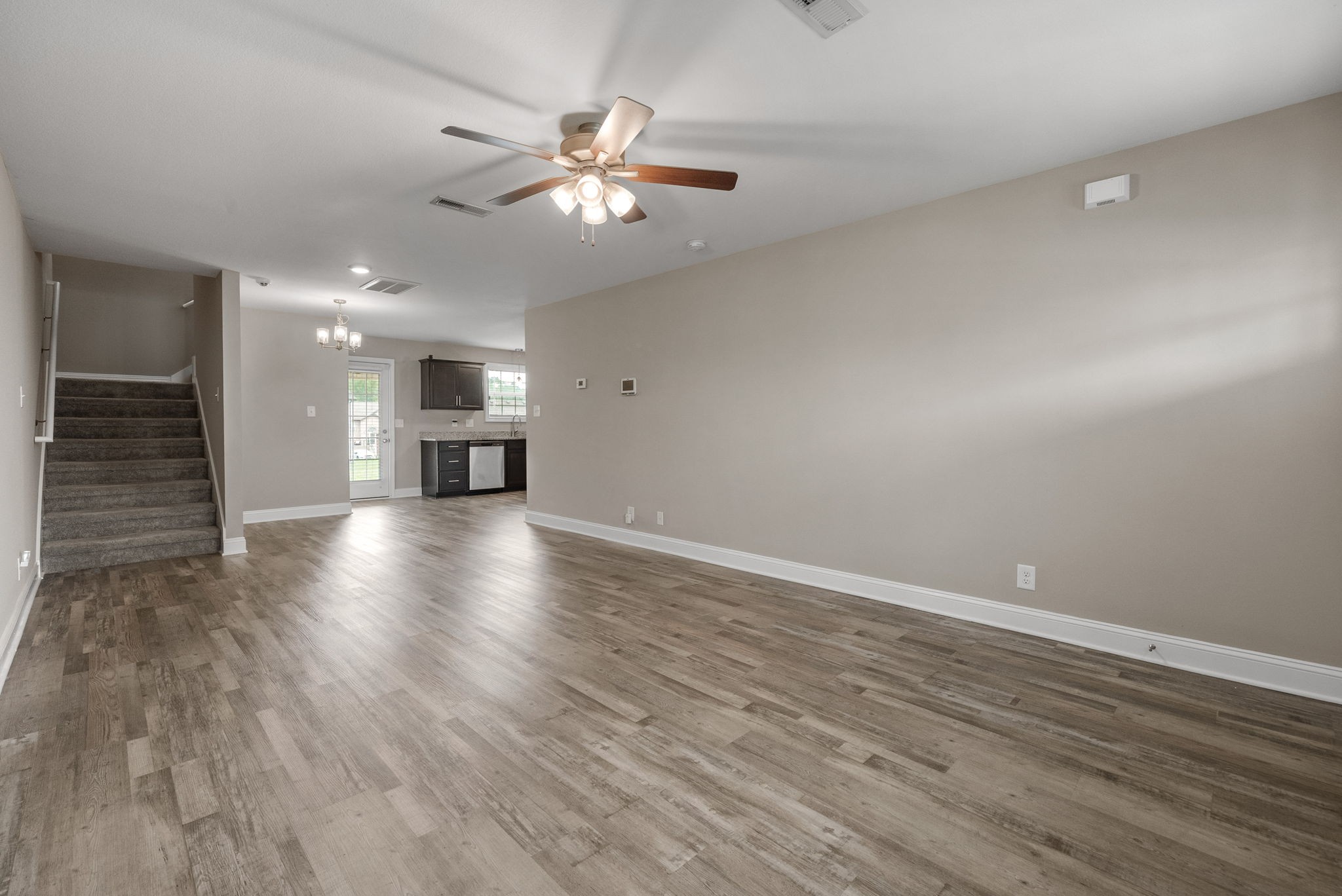 Clarksville, Tennessee 37042, United States, 3 Bedrooms Bedrooms, ,3 BathroomsBathrooms,Residential,Active,137443