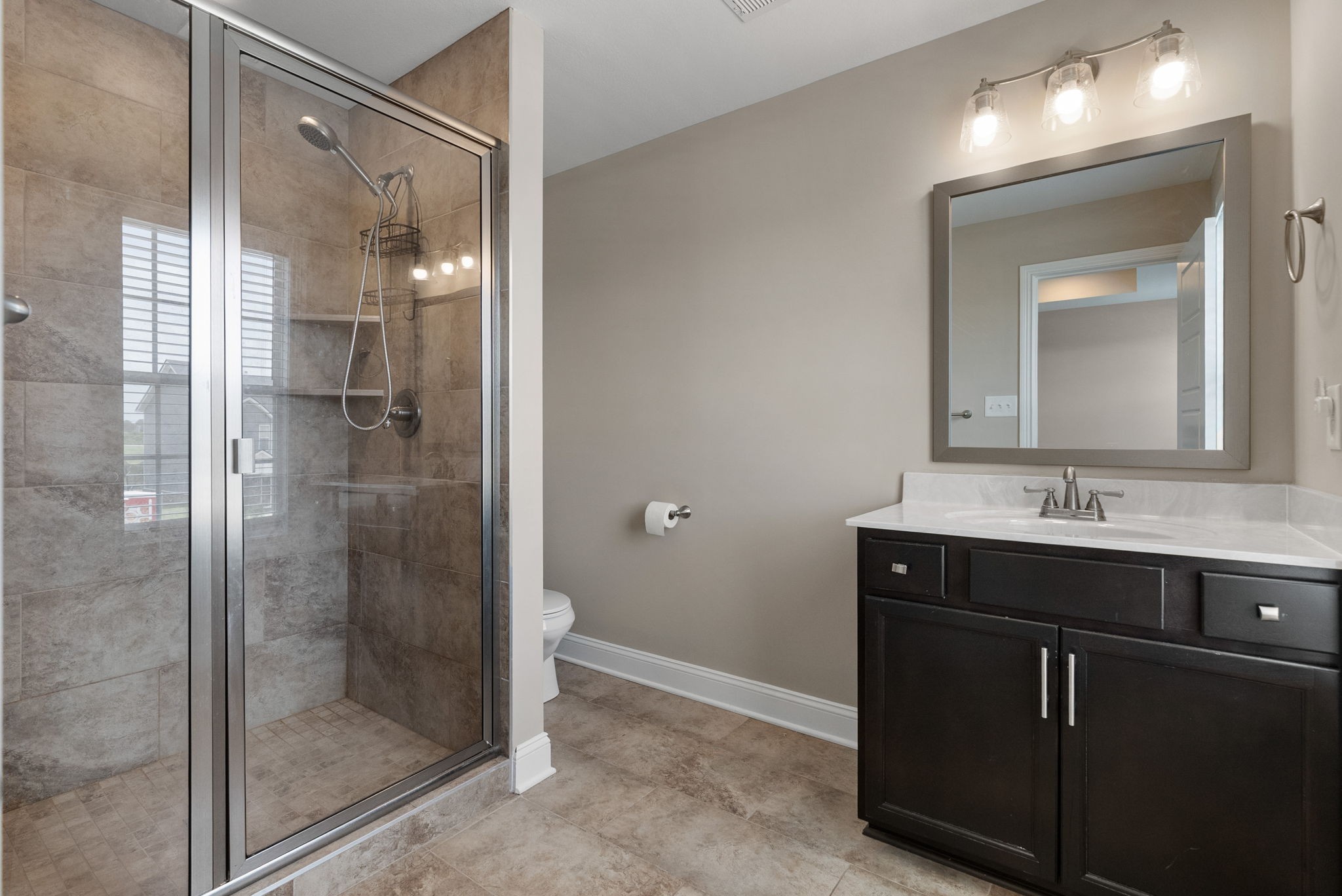 Clarksville, Tennessee 37042, United States, 3 Bedrooms Bedrooms, ,3 BathroomsBathrooms,Residential,Active,137443