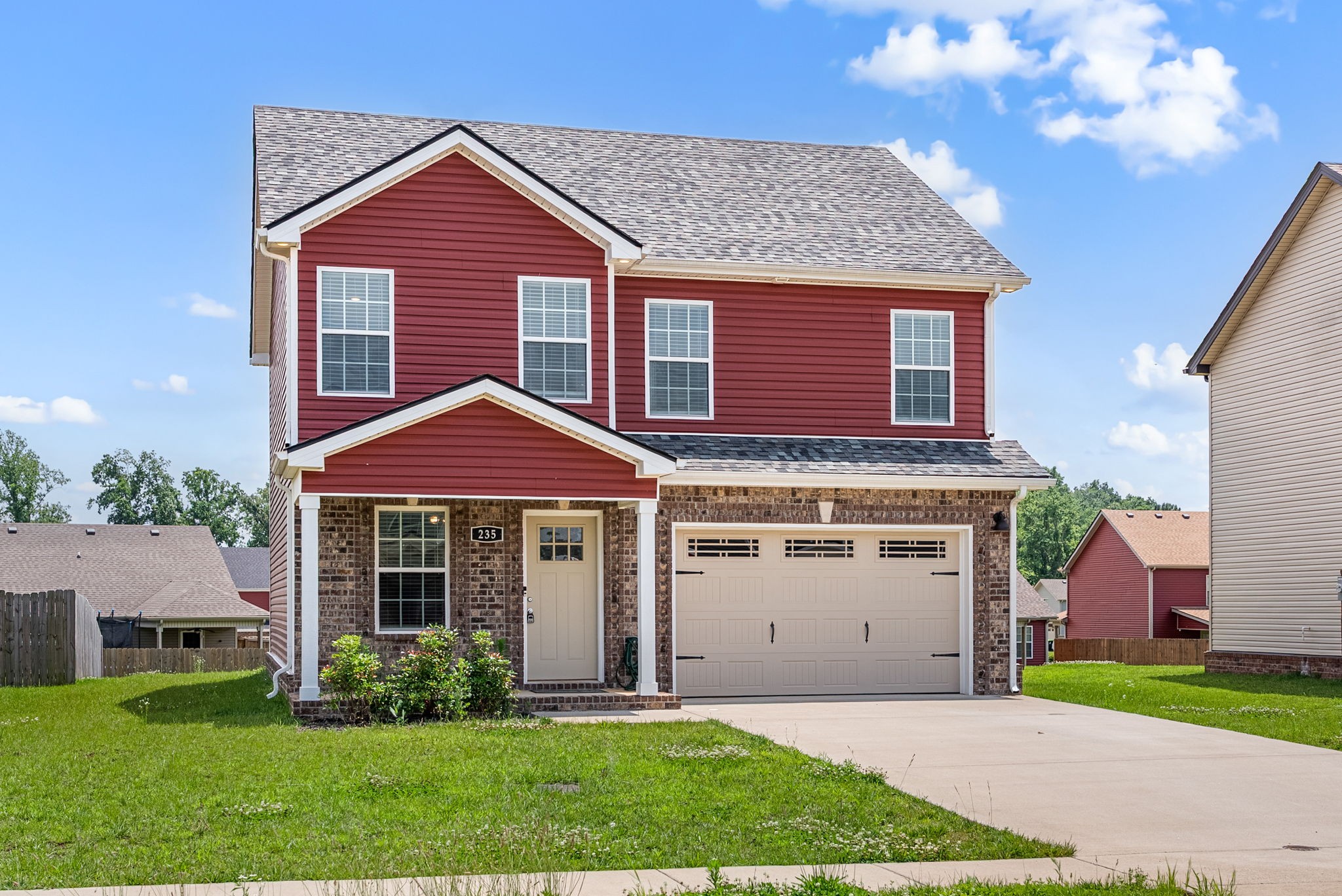 Clarksville, Tennessee 37042, United States, 3 Bedrooms Bedrooms, ,3 BathroomsBathrooms,Residential,Active,137443