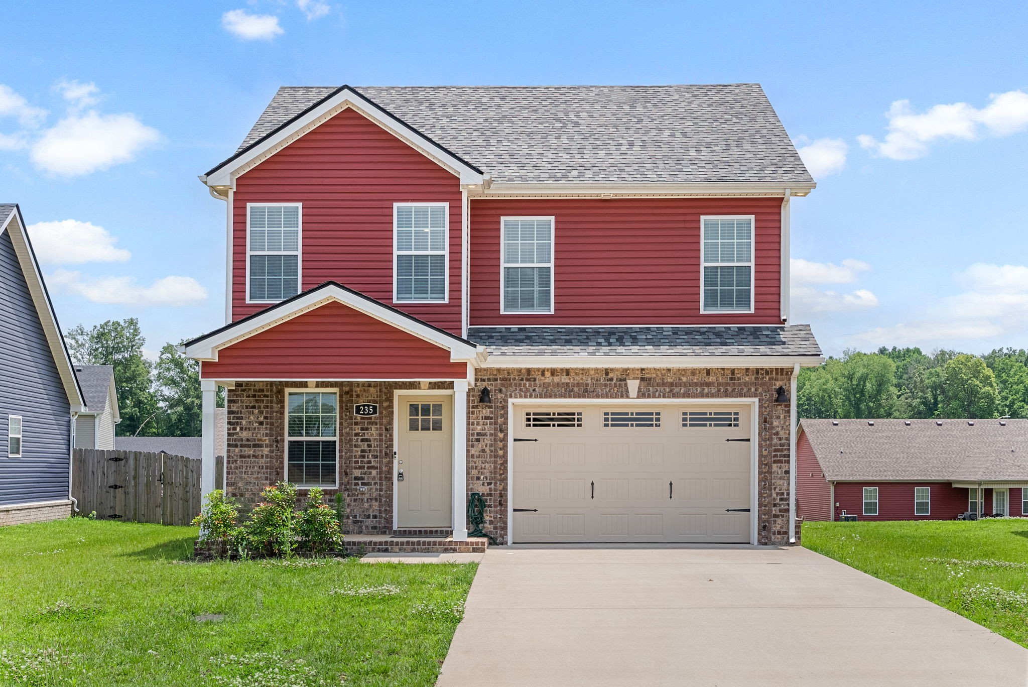 Clarksville, Tennessee 37042, United States, 3 Bedrooms Bedrooms, ,3 BathroomsBathrooms,Residential,Active,137443