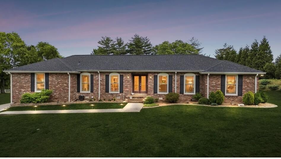 1-bed home at 102 Azalea Lane, Franklin, sold July 7, 2026