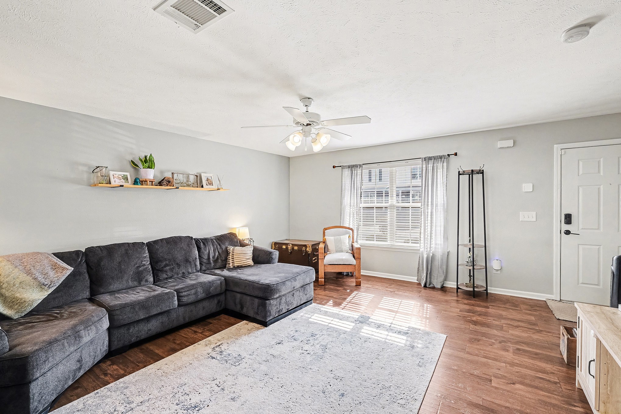 2039 George Buchanan Dr